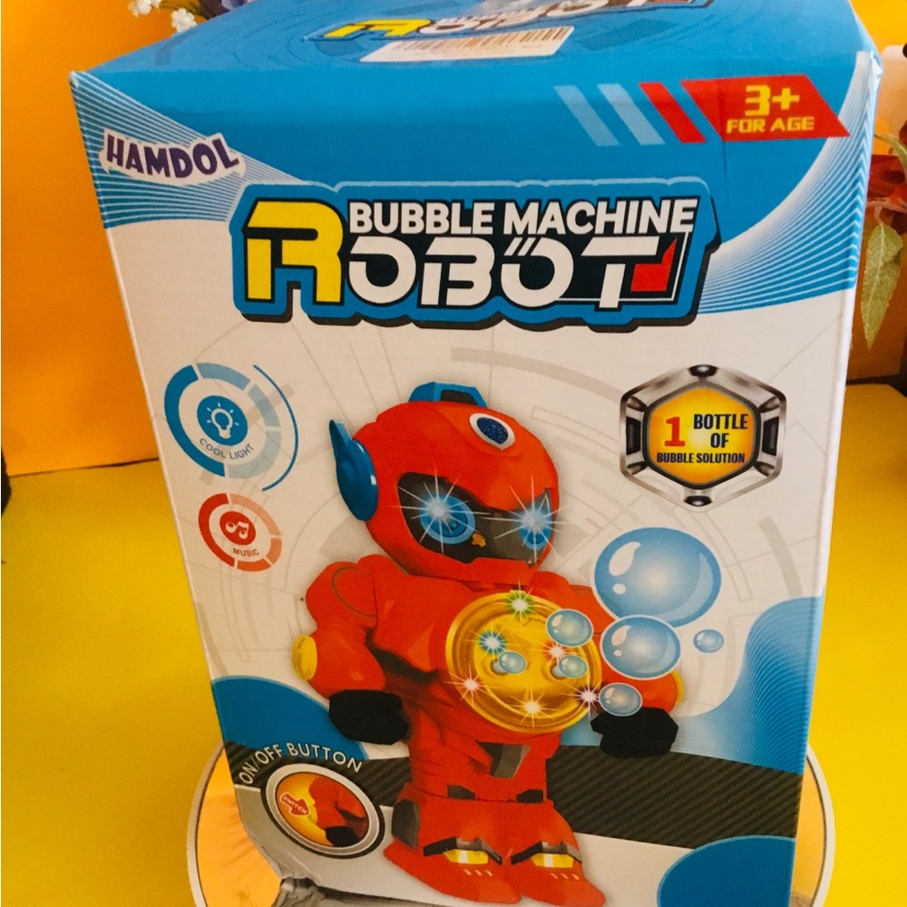 Bubble Machine ROBOT NIB age 3 and up